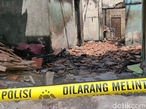 Jabar Hari Ini: Kebakaran Maut Pabrik Kerupuk di Cirebon