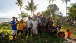 Terpesona Anak-anak di Timur RI Menarikan Cakalele