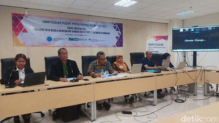 Konferensi Pers Simposium Pusat Perubahan Iklim ITB 2023