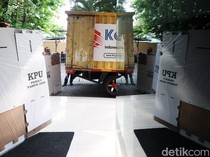 KPU Distribusikan Logistis Pemilu untuk Kecamatan Tanah Abang