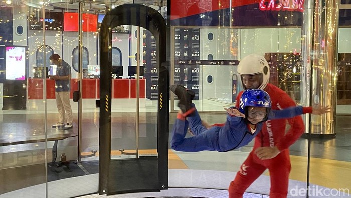Trans Studio Bali, taman rekreasi indoor bisa menjadi pilihan untuk mengisi libur sekolah serta Natal dan tahun baru (nataru). Selain memiliki berbagai wahana seru, tempat ini juga instagramable banget!