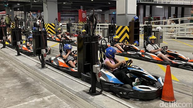 Trans Studio Bali, taman rekreasi indoor bisa menjadi pilihan untuk mengisi libur sekolah serta Natal dan tahun baru (nataru). Selain memiliki berbagai wahana seru, tempat ini juga instagramable banget!