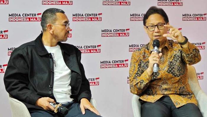 Diskusi bertajuk kedaulatan kesehatan digelar di Media Center Indonesia Maju, Jakarta, Kamis (14/12). Diskusi tersebut dihadiri Menkes Budi Gunadi Sadikin.