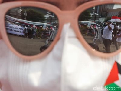 Momen IDI Gelar Aksi Solidaritas untuk Nakes di Gaza