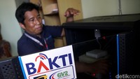 Berjarak kurang lebih 30 km dari Kota Banjarbaru atau sekitar 1 jam perjalanan darat di tempuh, ada sekolah yang masih tidak terjangkau jaringan internet. MTs N 3 Banjar salah satunya.