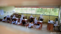 Berjarak kurang lebih 30 km dari Kota Banjarbaru atau sekitar 1 jam perjalanan darat di tempuh, ada sekolah yang masih tidak terjangkau jaringan internet. MTs N 3 Banjar salah satunya.