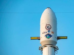 Bakti Pertimbangkan Pakai Satelit LEO di Proyek Satria-2