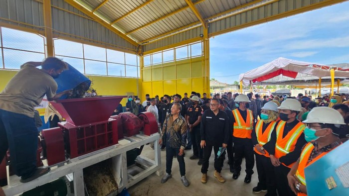 Pengolahan sampah berbasis RDF di Serang.