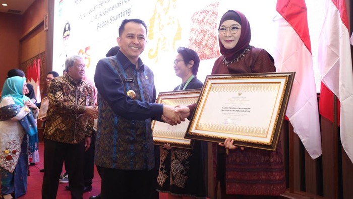 Pj Gubernur Sunsel Agus Fatoni peringati Hari Ibu.
