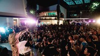 Panggung juga diramaikan oleh bintang tamu spesial Converse All Stars; Basboi, Rizkia Laras, Cito Gakso, Letasya (Rimba Band) dan Fadila (Lips!! Band).  Foto: Courtesy of Converse