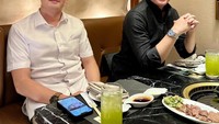 Rupanya Rizky Irmansyah termasuk penikmat daging. Bersama dengan temannya, ia menikmati barbeque di restoran All You Can Eat (AYCE). Foto: Instagram @rizkyk_irmansyah