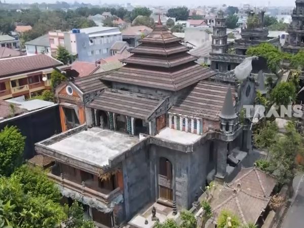 Penampakan Rumah Candi Ki Joko Bodo yang Kabarnya Angker