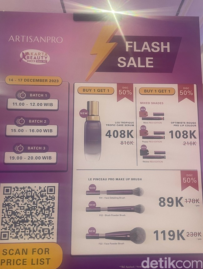 Artisan ProKamu yang butuh kosmetik dan alat makeup dapat mengunjungi brand Artisan Pro yang memberi diskon 50% dan buy 1 get 1.Foto: Rahmi Anjani/Wolipop