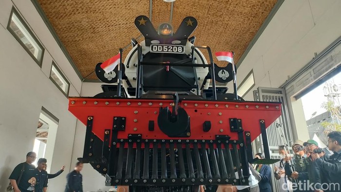 Si Gombar di Stasiun Garut