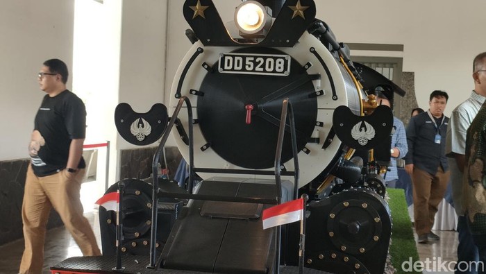 Si Gombar di Stasiun Garut