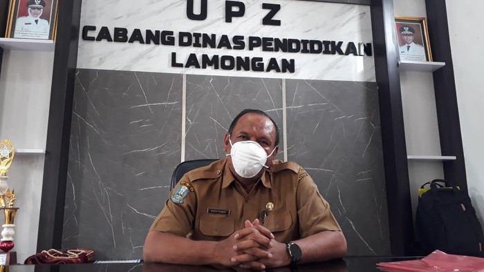 Soal ujian memuat gambar Anies Baswedan/Kepala Cabdin Pendidikan wilayah Lamongan Hidayat Rachman.
