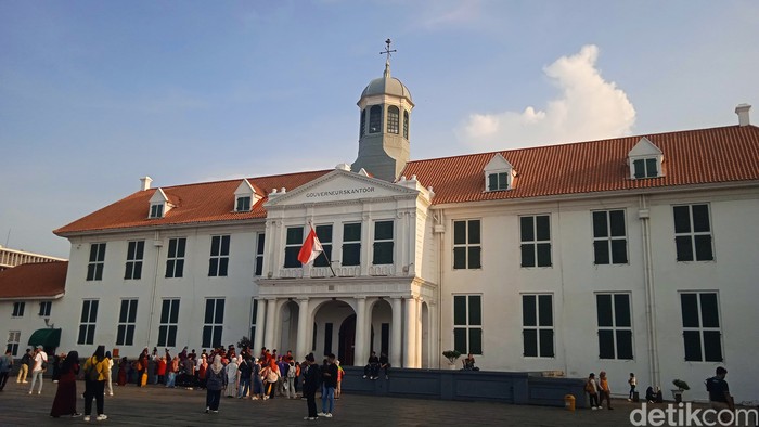 Seru! Wisata Kuliner di Sekitar Bangunan Kolonial Belanda