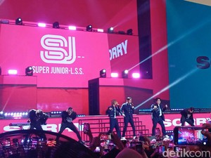 SUPER JUNOR-L.S.S Meriahkan HUT Transmedia, Bawakan Sorry Sorry