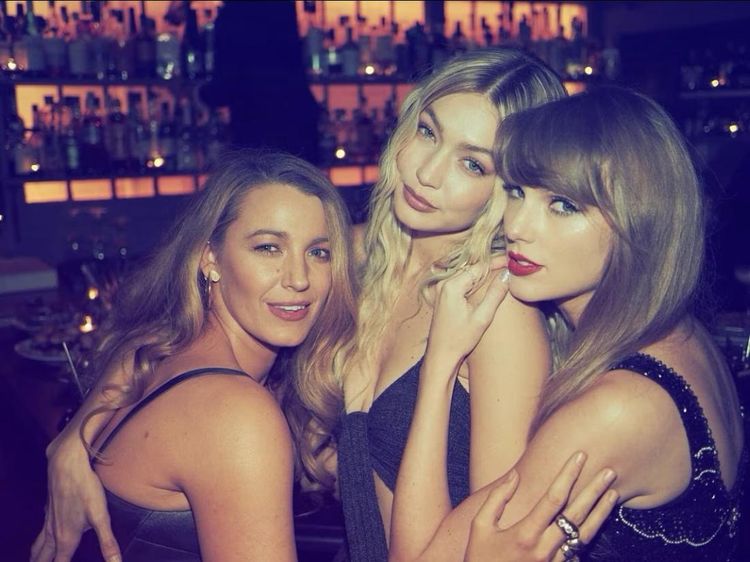 Keseruan di Ulang Tahun ke-34 Taylor Swift Tanpa Kekasih