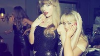 Pose Taylor Swift bersama dengan penyanyi Sabrina Carpenter. Dok. Instagram