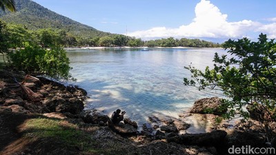 Terbius Eksotisnya Pantai di Indonesia Timur