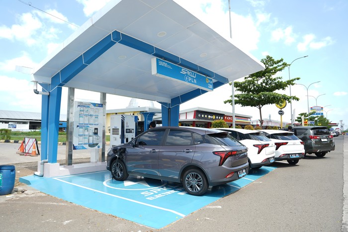 Test drive Neta V Jakarta-Semarang