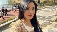 Titi Kamal merupakan aktris cantik yang kerap membintangi sejumlah judul film. Ia baru saja merayakan ulang tahun pada 7 Desember 2023 yang ke-42 tahun. Foto: Instagram @titi_kamall