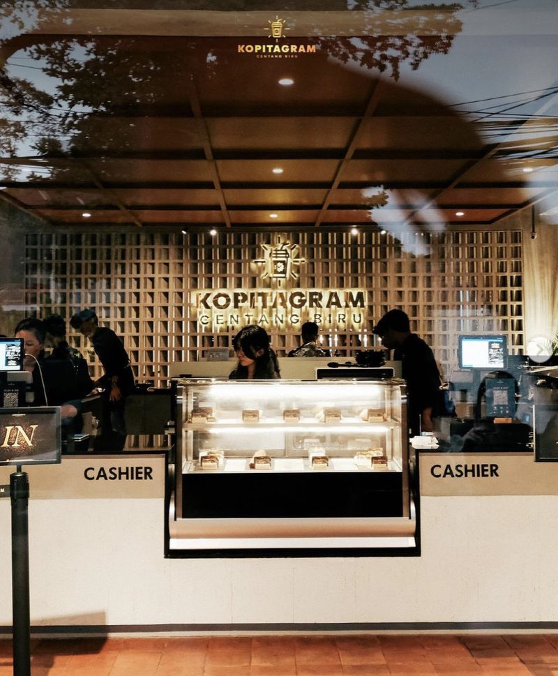 5 Coffee Shop Hits Cocok Buat Ngongkrong Santai Akhir Pekan
