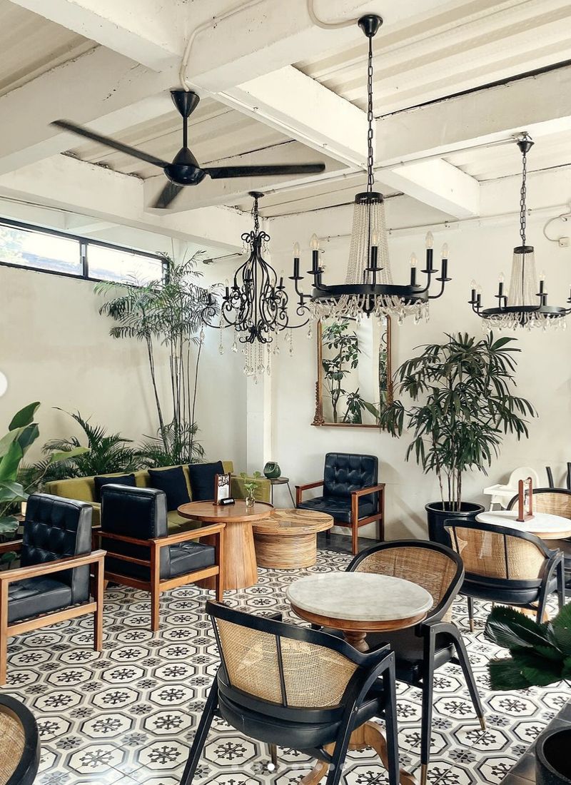 5 Coffee Shop Hits Cocok Buat Ngongkrong Santai Akhir Pekan