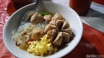Seru! Puas Kulineran Bakso hingga Es Potong di Kota Tua
