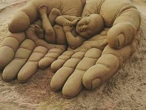 Video: Ukiran Pasir Adegan Kelahiran Yesus di Spanyol Bikin Turis Kagum!