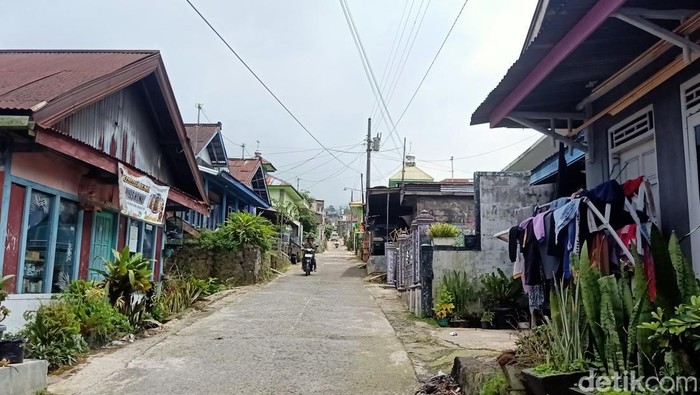 Desa Buntu Kecamatan Kejajar Wonosobo, hidup berdampingan dalam keberagaman keyakinan.