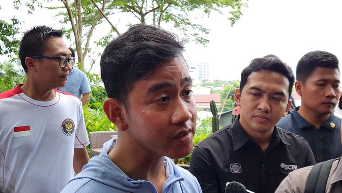 Gibran Rakabuming di Kafe Open House, Balikpapan, Kalimantan Timur, Sabtu (16/12/2023).