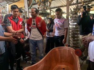 Dikunjungi Kaesang, Perajin Tembaga di Boyolali Harap Dapat Bantuan Alat