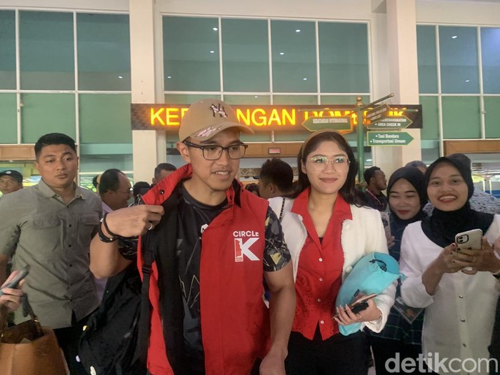 Kaesang Pangarep tiba di Solo untuk blusukan keliling Jateng selama 5 hari ke depan (Mulia/detikcom)