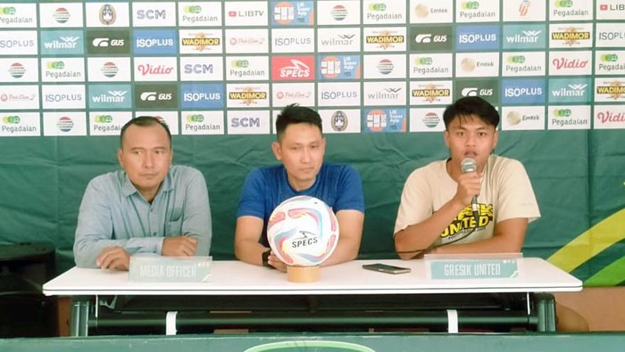 Karteker Gresik United Agus Indra Kurniawan