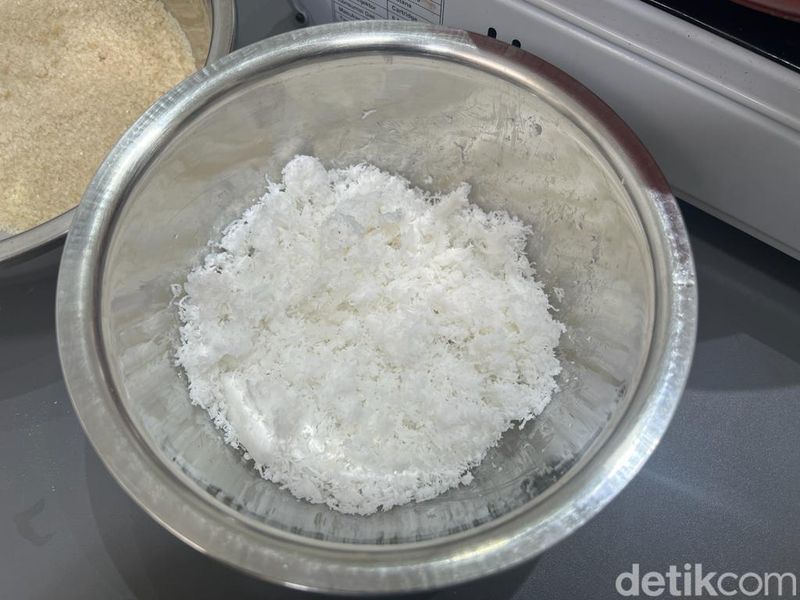 klepon butter cake