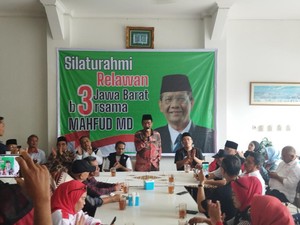 Relawan Tanya Bansos dan Program Lingkungan, Mahfud Janji Diperbanyak