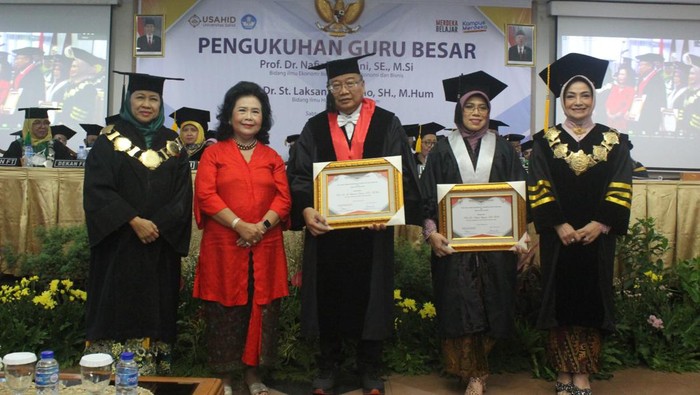 Momen Pengukuhan Guru Besar Usahid Universitas Sahid menyelenggarakan Sidang Terbuka dalam Pengukuhan Jabatan Guru Besar pada Sabtu (16/12/2023) di auditorium Pof. Sukamdani Sahid Gitosardjono, Universitas Sahid.