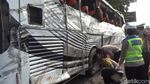 Penampakan Bus yang Terlibat Kecelakaan Maut di Tol Cipali