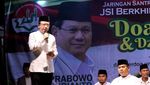 Potret Ribuan Jemaah Gelar Doa dan Zikir Akhir Tahun di Babel