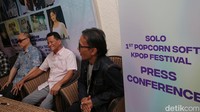 Mr Lee dan Mr Hong dari PT Indako menyampaikan bahwa konser batal digelar lantaran adanya kesalahpahaman dengan agen VIVIZ di Korea.