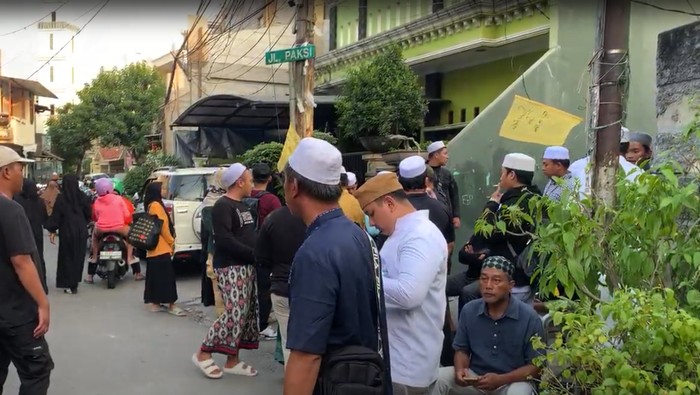 Suasana Petamburan Seusai Istri Habib Rizieq Wafat.