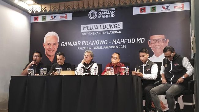TPN Sebut Ada Baliho Ganjar-Mahfud di Area Terlarang: Bukan Kita yang Pasang