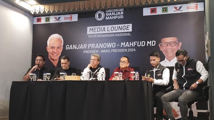 Tim Pemenangan Nasional (TPN) Ganjar Pranowo-Mahfud Md di Jalan Cemara 19, Jakarta Pusat, Sabtu (16/12/2023).