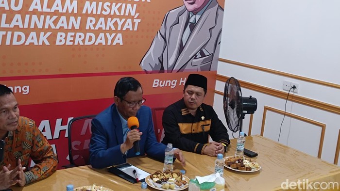 Cawapres nomor urut 3 Mahfud Md (Rizky/detikcom).
