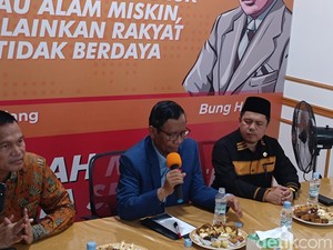 Mahfud Minta KPK-Bawaslu Turun Tangan Selidiki Transaksi Janggal Dana Kampanye
