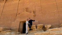 Pesepakbola Cristiano Ronaldo membagikan perjalanannya ke salah satu tempat wisata di Arab Saudi, yaitu Al Ula. (Instagram/Cristiano Ronaldo)