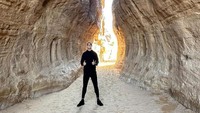 Terpesona deengan warisan manusia dan alam Al Ula yang luar biasa di Arab Saudi, tulis Ronaldo dalam caption Instagramnya. (Instagram/Cristiano Ronaldo)