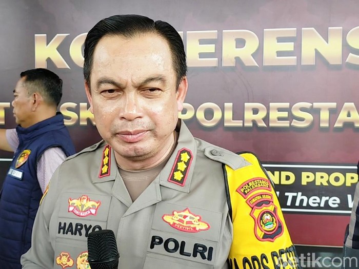 Kapolrestabes Palembang Kombes Pol Dr Harryo Sugihhartono